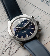 Laden Sie das Bild in den Galerie-Viewer, Edox Skydiver | 10116-3-BUIDN | Chronograph Herren Uhr Ø 40 mm | Edelstahl Saphirglas 300m Swiss Made | Limited + Lederband | NEU OVP Box Papiere 2 Jahre Garantie