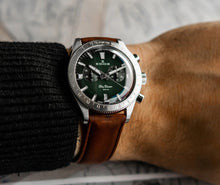 Laden Sie das Bild in den Galerie-Viewer, Edox Skydiver | 10116-3-VIDN | Chronograph 40 mm Green Dial | Edelstahl Saphirglas 300m Swiss Made | Limited 1000 + Lederband | NEU OVP Box Papiere 2 Jahre Garantie