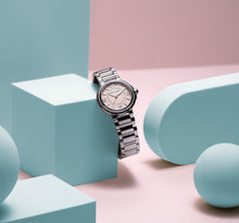 Laden Sie das Bild in den Galerie-Viewer, Maurice Lacroix Fiaba Colours Edition Diamonds FA1104-SS002-F20-1 | Damenuhr Ø 32 mm | Rosa Zifferblatt | 46 Diamanten | Swiss Made | NEU OVP | 2 Jahre Herstellergarantie