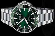 Laden Sie das Bild in den Galerie-Viewer, Oris Aquis Date 41,5 mm 01 733 7766 4157-07 8 22 05PEB Automatik Herren-Taucheruhr Edelstahlband Saphirglas Swiss Made NEU OVP Box Papiere Garantie