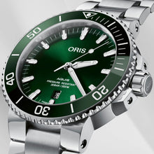 Laden Sie das Bild in den Galerie-Viewer, Oris Aquis Date 01 733 7730 4157-07 8 24 05PEB | Automatik Taucheruhr 43,5 mm Herrenuhr | Edelstahlband | Zifferblatt gruen | 300 m Wasserdicht | NEU OVP mit Box &amp; Papieren Garantie