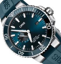 Laden Sie das Bild in den Galerie-Viewer, Oris Aquis Small Second Date 01 743 7733 4155-07 4 24 69EB Automatik Herren-Taucheruhr 500m NEU OVP