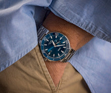 Laden Sie das Bild in den Galerie-Viewer, Oris Aquis Small Second Date 01 743 7733 4155-07 4 24 69EB Automatik Herren-Taucheruhr 500m NEU OVP