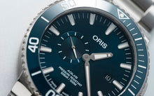 Laden Sie das Bild in den Galerie-Viewer, Oris Aquis Small Second Date 01 743 7733 4155-07 4 24 69EB Automatik Herren-Taucheruhr 500m NEU OVP