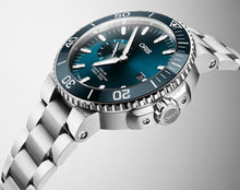 Laden Sie das Bild in den Galerie-Viewer, Oris Aquis Small Second Date 01 743 7733 4155-07 8 24 05PEB Automatik Herren-Taucheruhr 500m NEU OVP