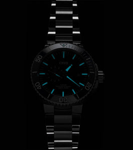 Oris Aquis Small Second Date 01 743 7733 4155-07 8 24 05PEB Automatik Herren-Taucheruhr 500m NEU OVP