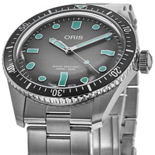 Laden Sie das Bild in den Galerie-Viewer, Oris Divers Sixty-Five Glow Grey Dial 01 733 7707 4053-07 8 20 18 | Automatik Herrenuhr Ø 40 mm Stahlarmband | Türkis Glow Leuchtmasse | 38–41 h Gangreserve | NEU OVP. mit Box/Papiere und bis 3 Jahre Hersteller-Garantie