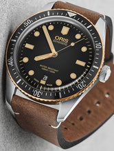 Laden Sie das Bild in den Galerie-Viewer, Oris Divers Sixty-Five 01 733 7707 4354-07 5 20 55 | Automatik Herrenuhr 40 mm | Bicolor Bronze | Schwarzes Zifferblatt | Lederband | NEU OVP