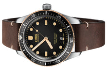 Laden Sie das Bild in den Galerie-Viewer, Oris Divers Sixty-Five 01 733 7707 4354-07 5 20 55 | Automatik Herrenuhr 40 mm | Bicolor Bronze | Schwarzes Zifferblatt | Lederband | NEU OVP