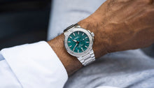 Laden Sie das Bild in den Galerie-Viewer, Oris Aquis Date X Bracenet 01 733 7730 4137-07 8 24 05PEB | 43,5 mm Automatik Herren-Taucheruhr | Edelstahlband Saphirglas Swiss Made Special Version | NEU OVP Box Papiere Garantie