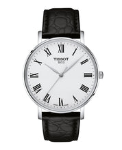 Laden Sie das Bild in den Galerie-Viewer, Tissot T-Classic Everytime T1434101603300 | Herrenuhr Quarz 40 mm | Lederband Schwarz | Saphirglas | Swiss Made | NEU OVP mit 2 Jahren Hersteller-Garantie