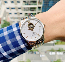 Laden Sie das Bild in den Galerie-Viewer, Tissot T063.907.22.038.01 | Powermatic 80 Open Heart Automatik Herrenuhr | T-Classic | 40 mm Bicolor Edelstahl | Swiss Made