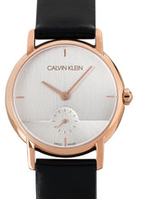Laden Sie das Bild in den Galerie-Viewer, ck Calvin Klein Established Damen-Armbanduhr K9H2Y6C6 Swiss Made Quarz Roségold Lederband schwarz UVP 299 € NEU OVP. mit Box Papiere Anleitung Garantiekarte 2 Jahre Hersteller-Garantie