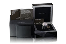 Laden Sie das Bild in den Galerie-Viewer, Maurice Lacroix Masterpiece Roue Carée Seconde Herrenuhr Handaufzug MP7158-SS001-901-1 neu Garantie Box Papiere Saphirglas Krokolederband schwarz Swiss Made Square Wheel - Chronographen 24 - Luxusuhren günstig kaufen