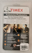 Laden Sie das Bild in den Galerie-Viewer, Timex Pedometer Podomètre Schrittzähler T5E011ME mit Großanzeige Entfernung Kalorien Uhrzeit im Flip-Case